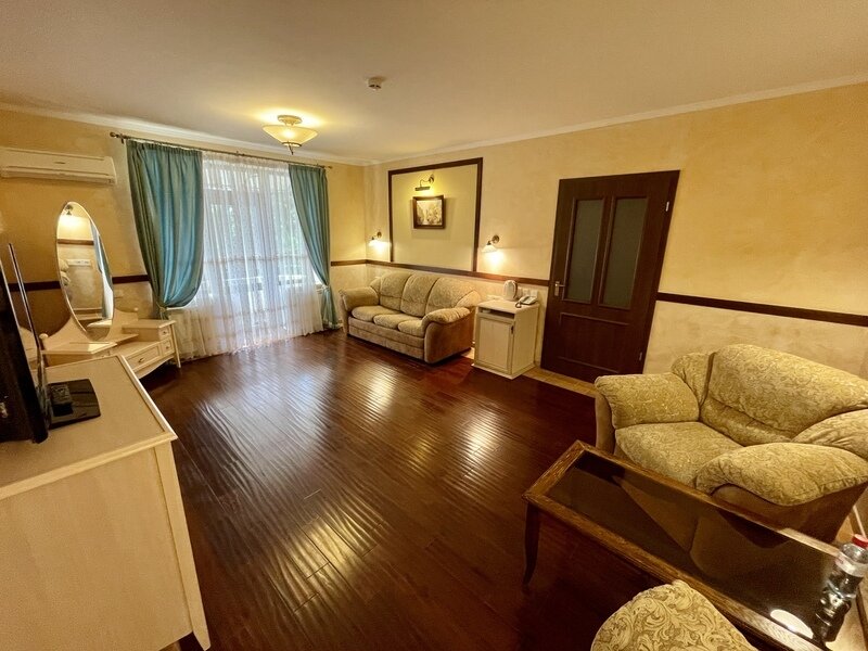 Люкс 2-местный 2-комнатный (корпус №1,2)