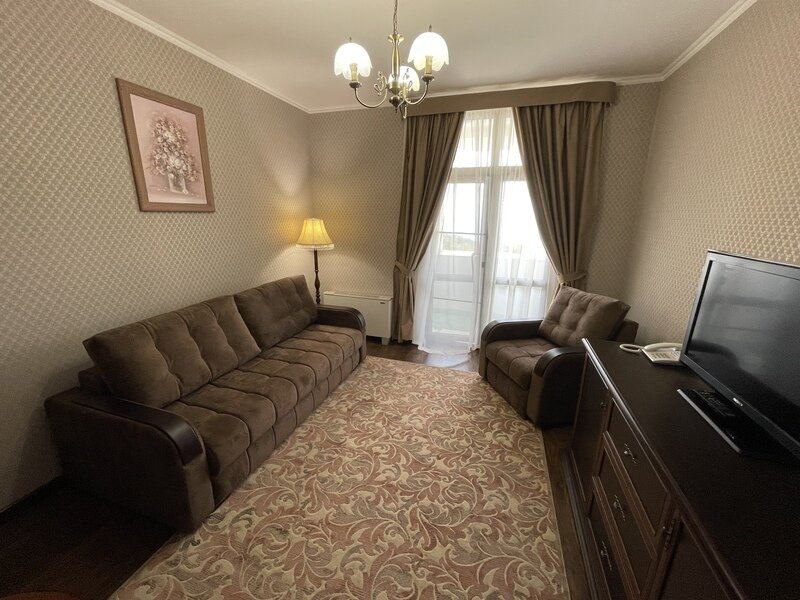 Люкс 2-местный 3-комнатный (корпус №1,2)