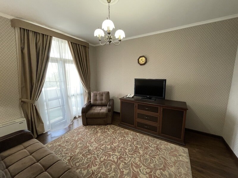 Люкс 2-местный 3-комнатный (корпус №1,2)