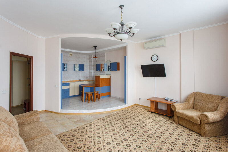 Люкс 2-местный 2-комнатный (с балконом корпус Морской)