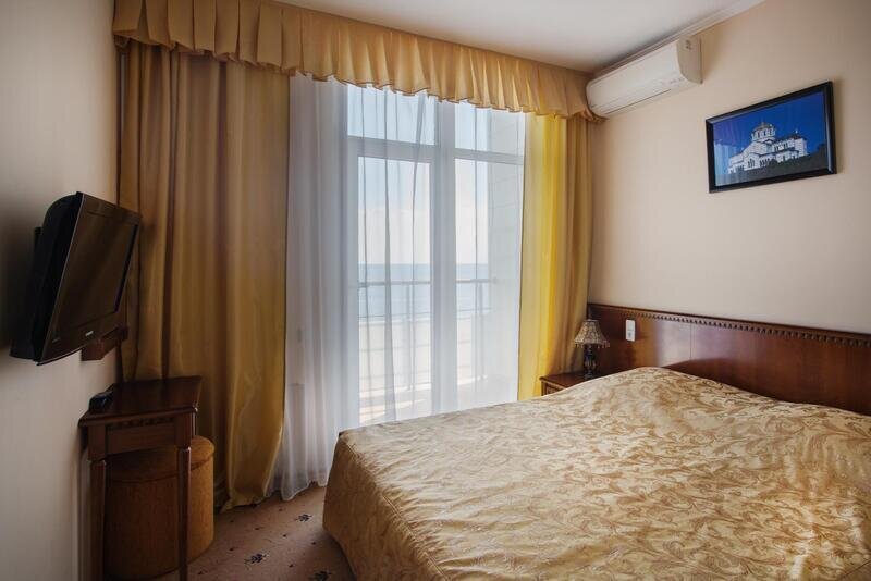 Люкс Улучшенный 2-местный 2-комнатный (корпус Морской)1