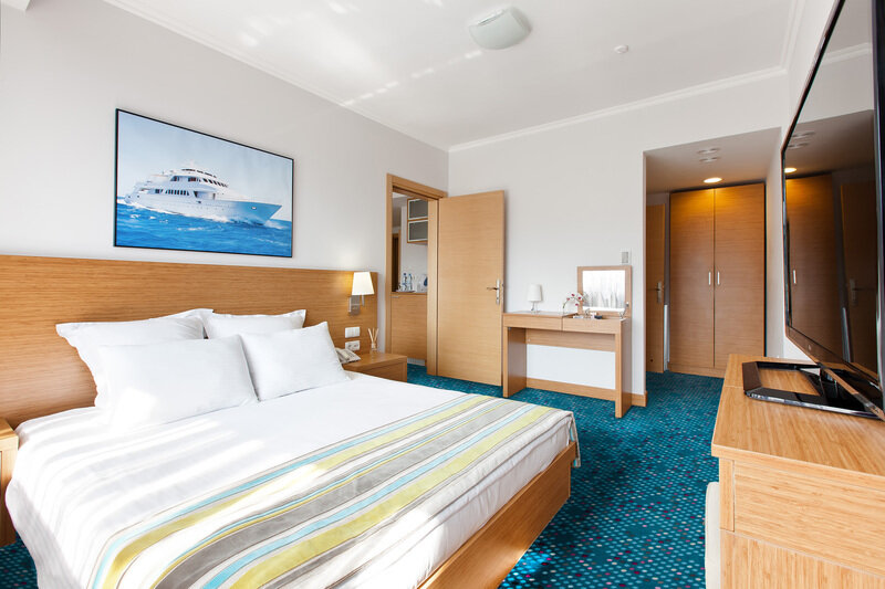 Стандартный 3-местный 2-комнатный (с двуспальной кроватью и раскладным диваном)