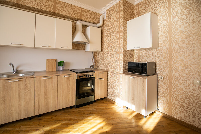 Люкс 2-местный 3-комнатный (с кухней и балконом)