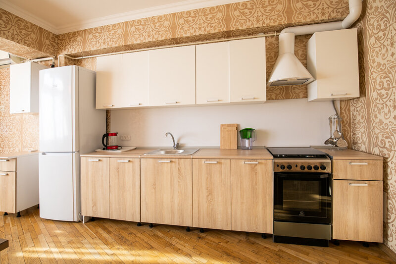 Люкс 2-местный 3-комнатный (с кухней и балконом)