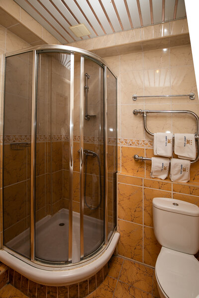 Люкс 2-местный 3-комнатный (с кухней и балконом)