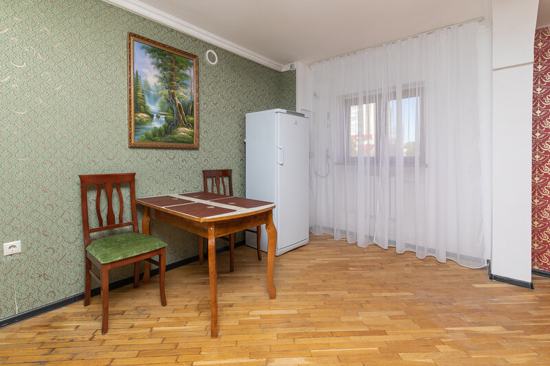 Люкс 4-местный 3-комнатный (с кухней и бильярдом)