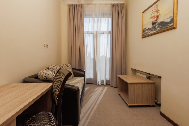 Джуниор сюит 2-местный (С2м2к1)