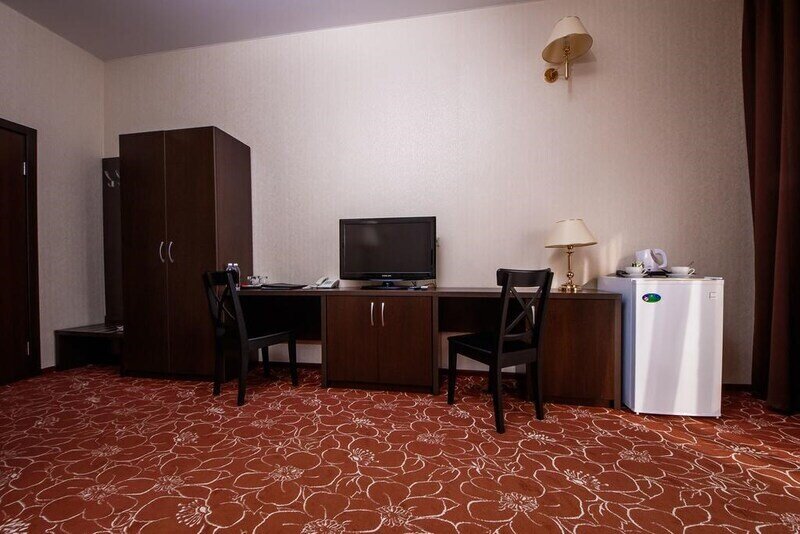 Люкс 2-местный 2-комнатный (с видом на море и 2 балконами)