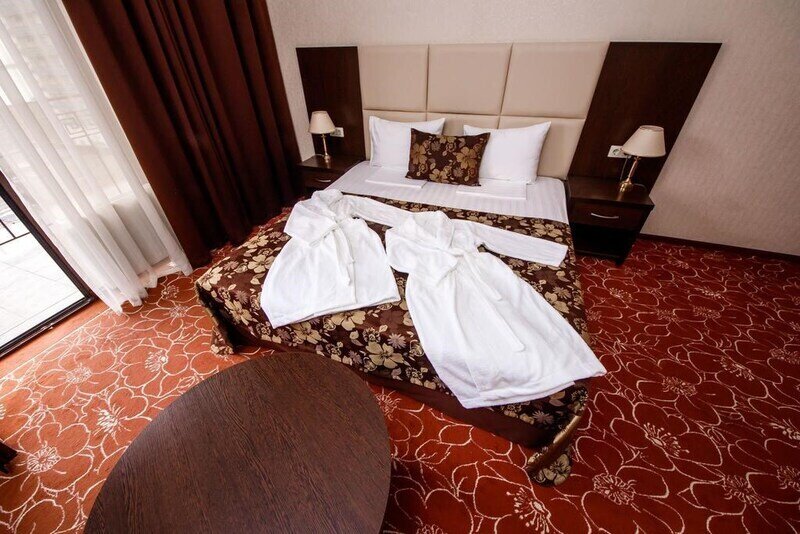 Стандартный 2-местный (с видом на море и балконом)