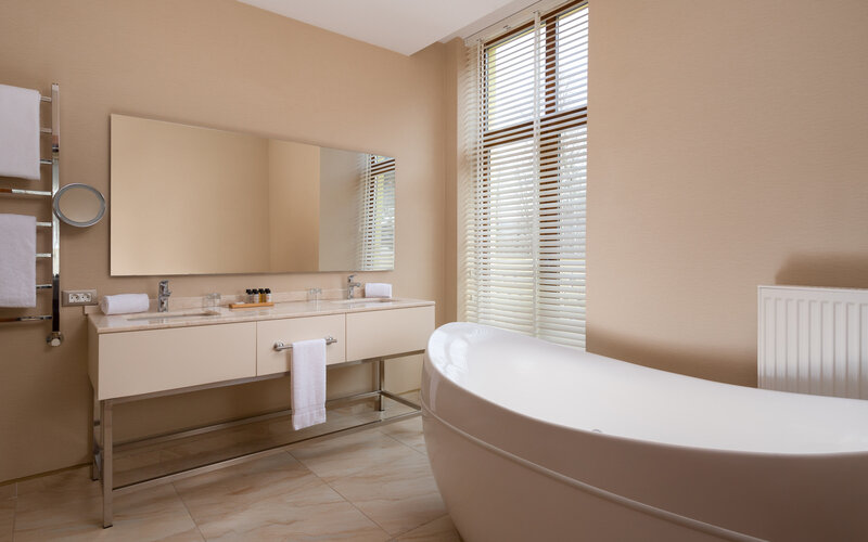 Люкс 2-местный (с 1 спальней)