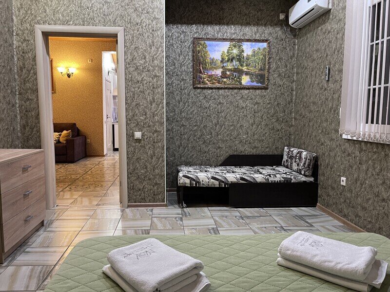 Апартаменты Премиум 11-местные (с 3 спальнями и балконом)