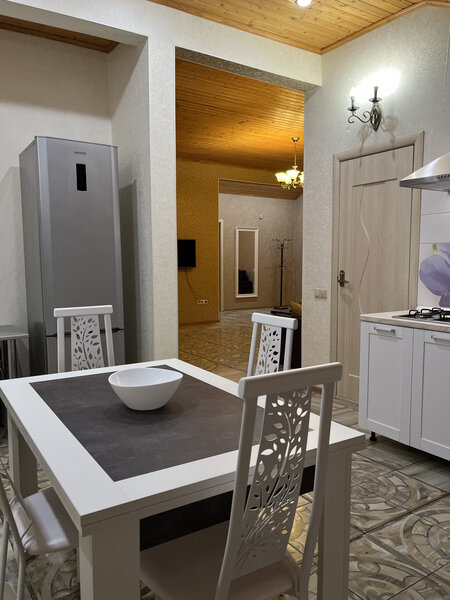 Апартаменты Премиум 11-местные (с 3 спальнями и балконом)