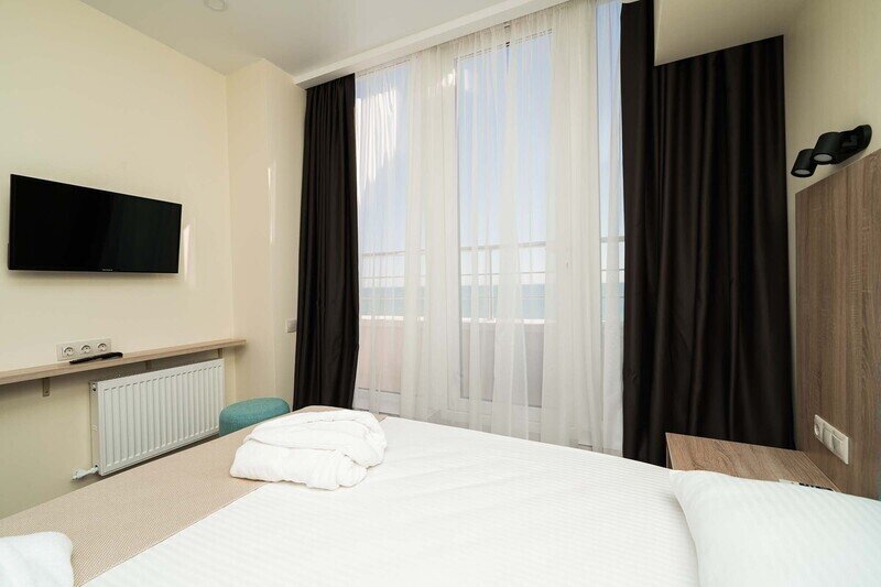 Люкс 4-местный 3-комнатный Премиум