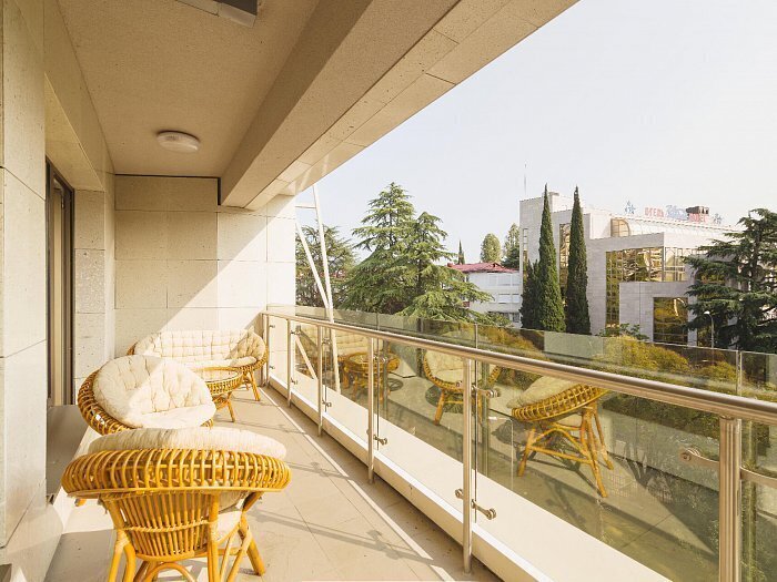 Апартаменты с балконом