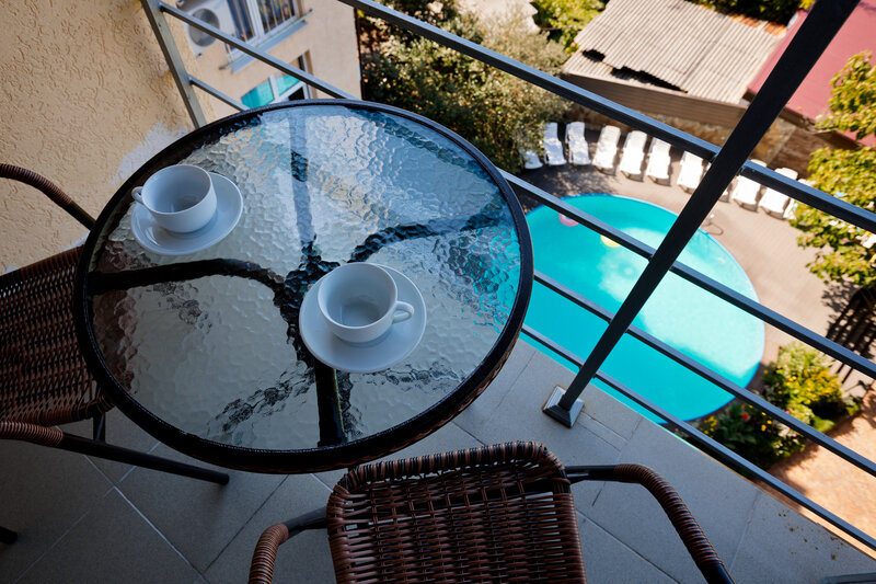 Стандартный 3-местный (c балконом, вид на море)