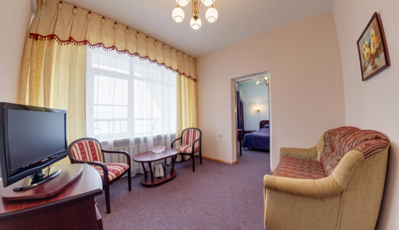 Люкс 2-местный 2-комнатный (корпус 2)