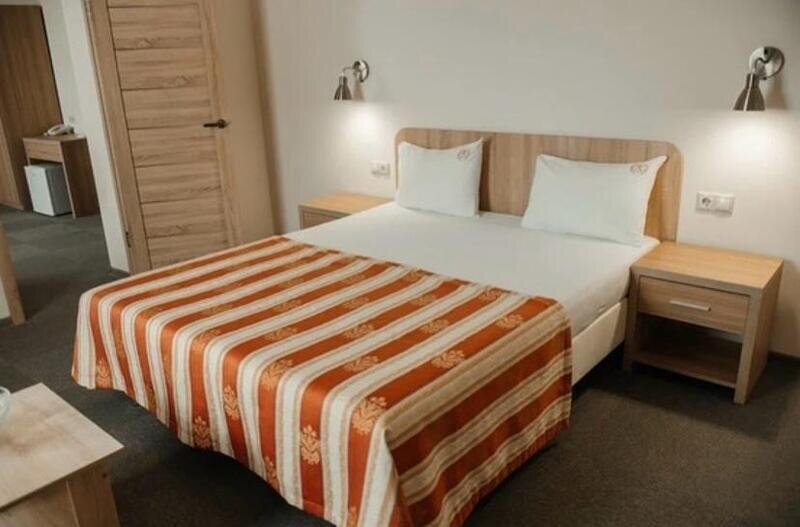 Люкс Премиум 3-комнатный (вид на бассейн)