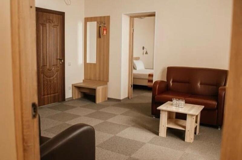 Люкс Премиум 3-комнатный (вид на бассейн)