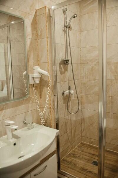 Люкс Премиум 3-комнатный (вид на бассейн)