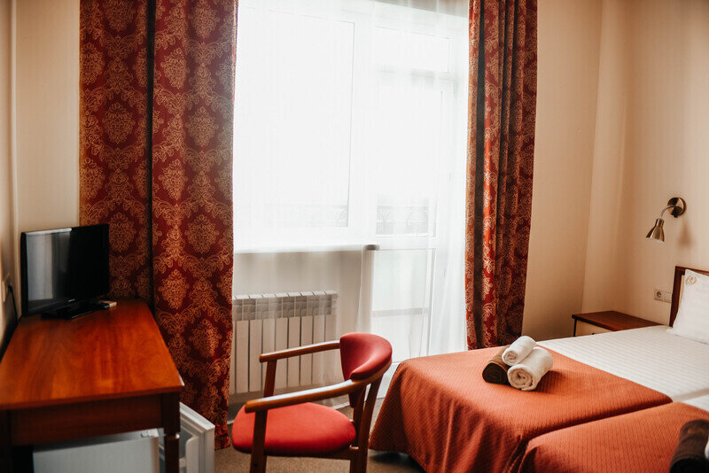 Стандартный 2-местный 1-комнатный (вид на бассейн)