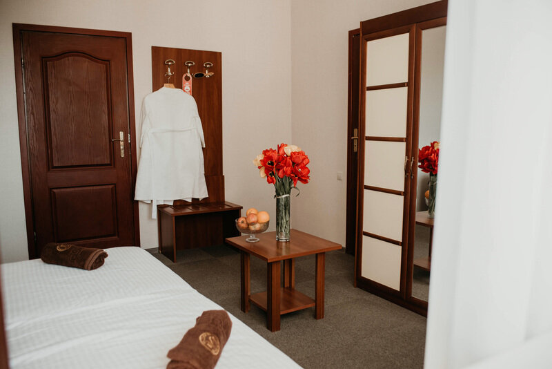 Стандартный 2-местный 1-комнатный (вид на бассейн)