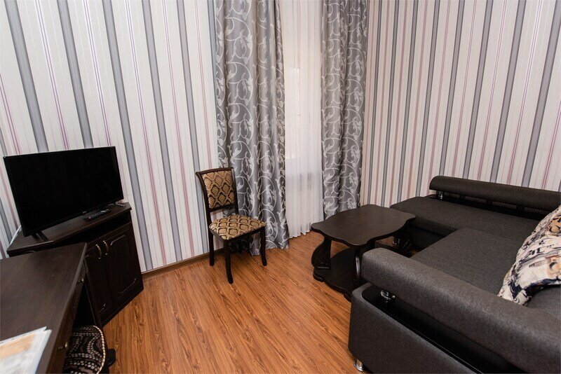 Люкс 4-местный 2-комнатный