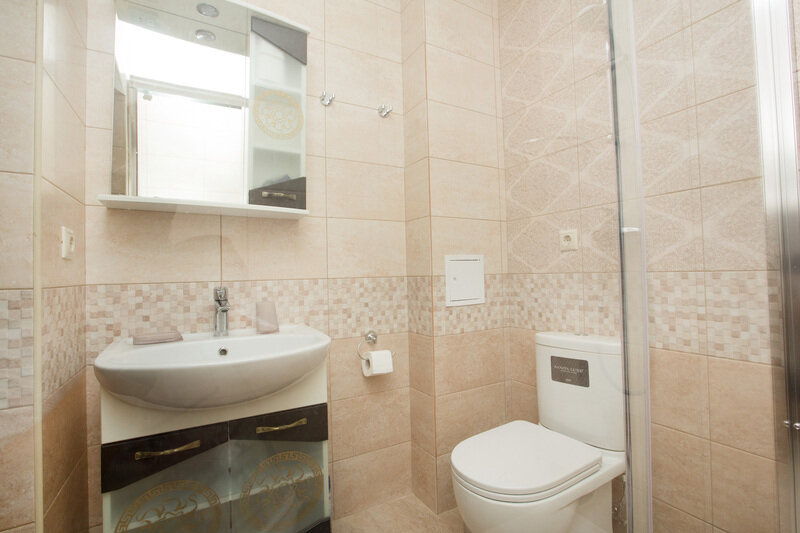 Апартаменты 4-местный Улучшенный (1 этаж)