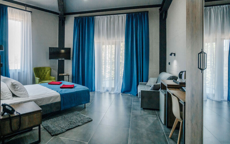 Джуниор Сюит 2-местный (с балконом)