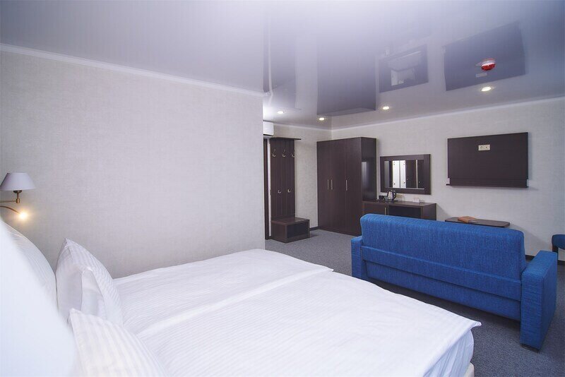 Джуниор Cюит 2-местный 1-комнатный DBL