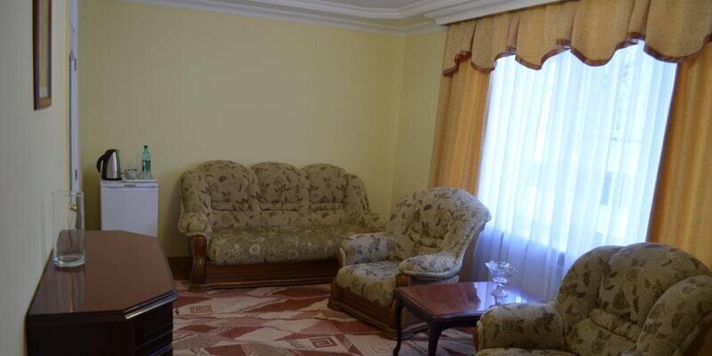 Люкс 2-местный 2-комнатный (1 категория, 1 этаж, корпус № 5)