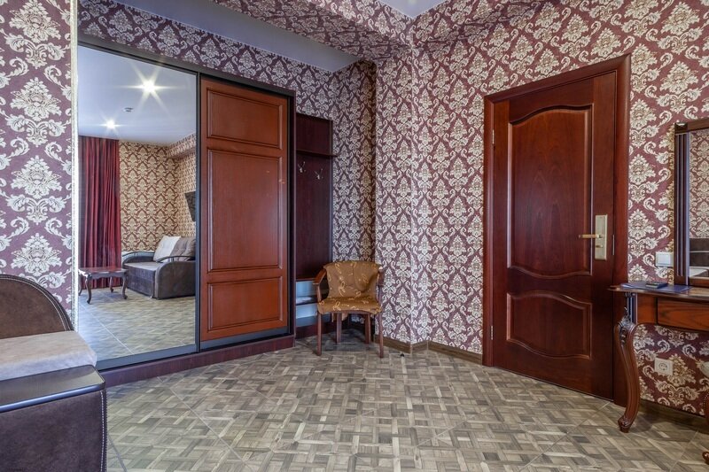 Люкс 3-местный (вид на двор)