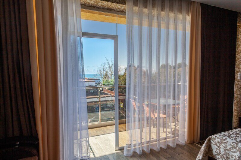 Люкс 3-местный (вид на двор)