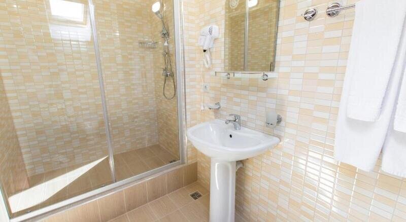 Мансардный 2-местный