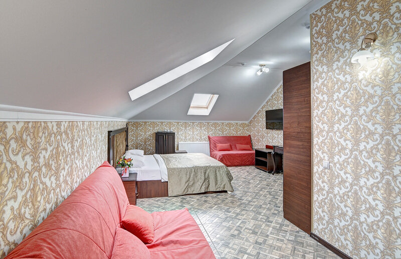 Мансардный 4-местный Семейный