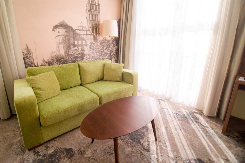 Сюит Бизнес 2-местный (с видом на реку и мост)