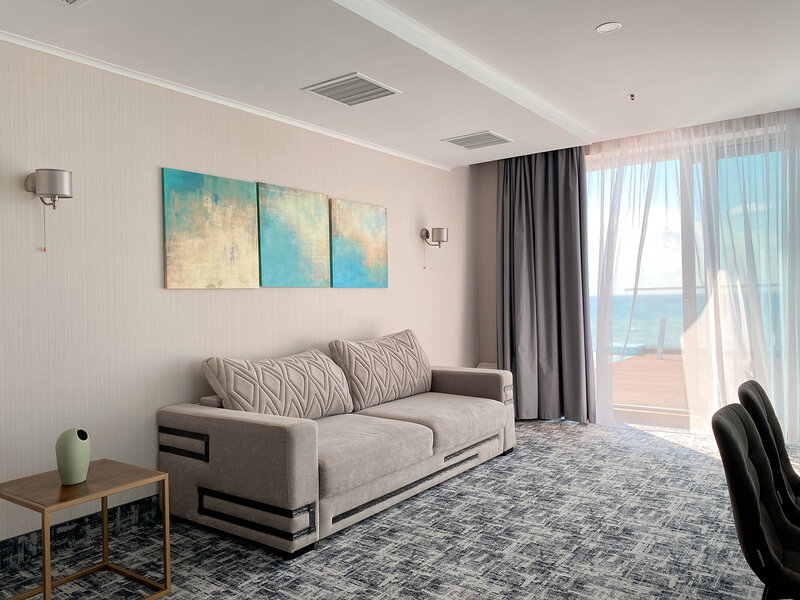 Апартаменты 4-местный (с бассейном, вид на море)