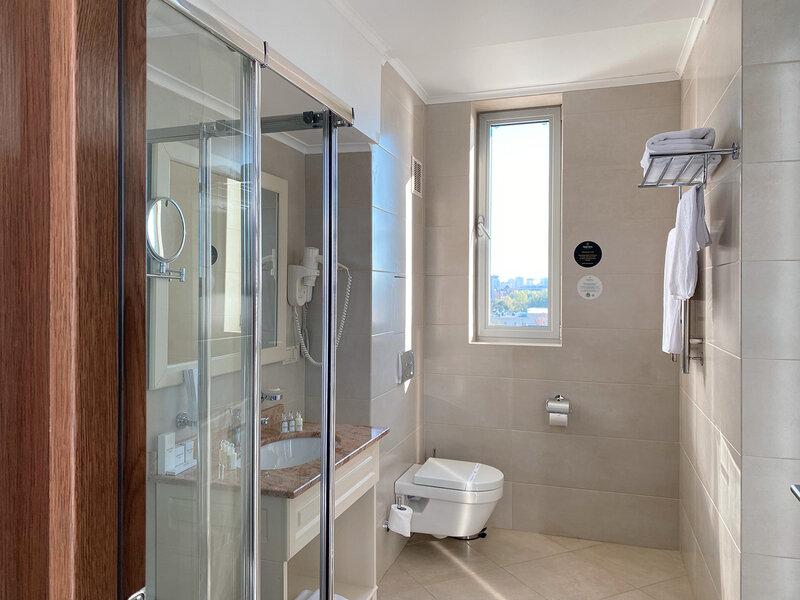 Апартаменты 4-местный (с бассейном, вид на море)