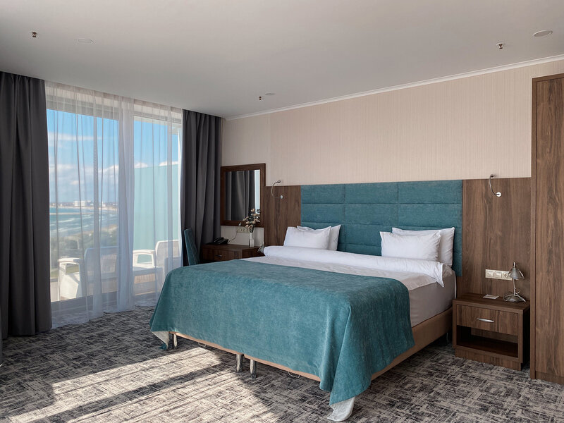 Апартаменты 4-местный (с террасой, вид на море)