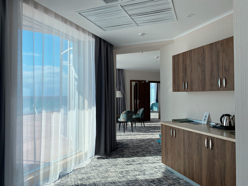 Апартаменты 4-местный (с террасой, вид на море)