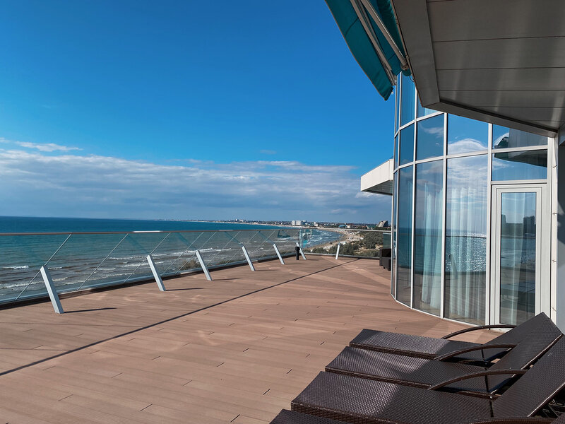 Апартаменты 4-местный (с террасой, вид на море)