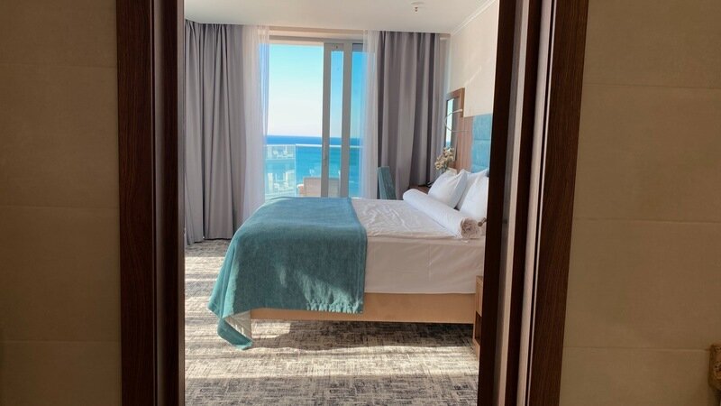 Апартаменты 4-местный (с террасой, вид на море)