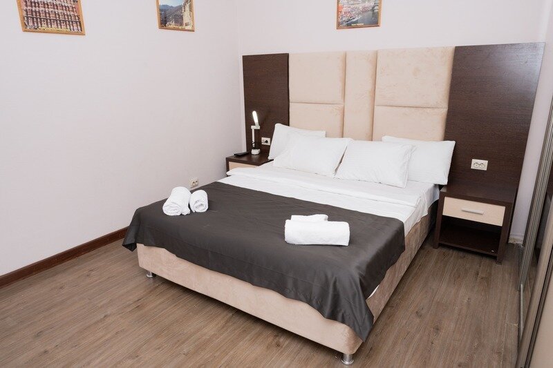 Люкс 2-местный 2-комнатный (с балконом, вид на море)