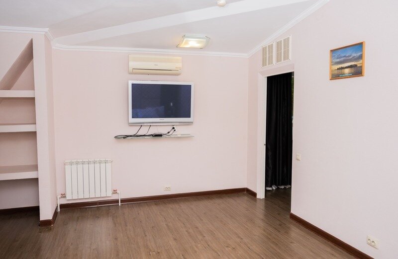 Люкс 2-местный 2-комнатный (с балконом, вид на море)