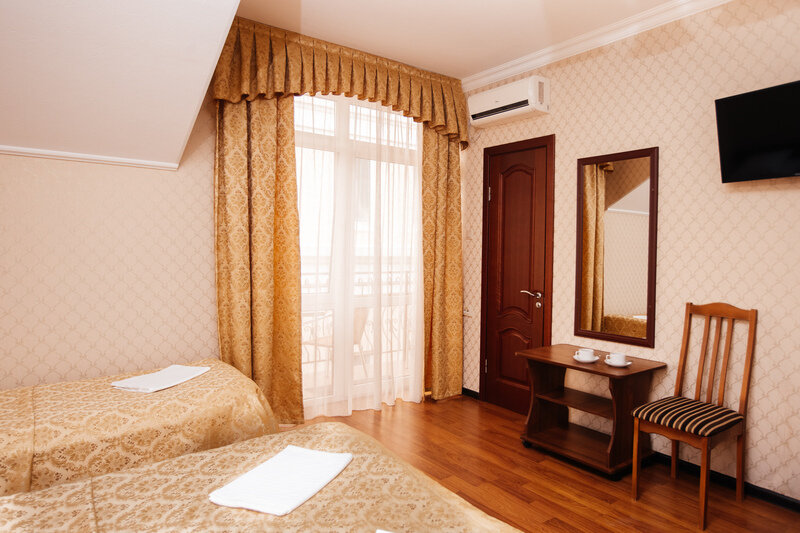 Стандартный 4-местный 1-комнатный