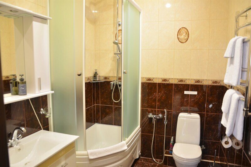 Люкс 2-местный (с балконом и кухней)