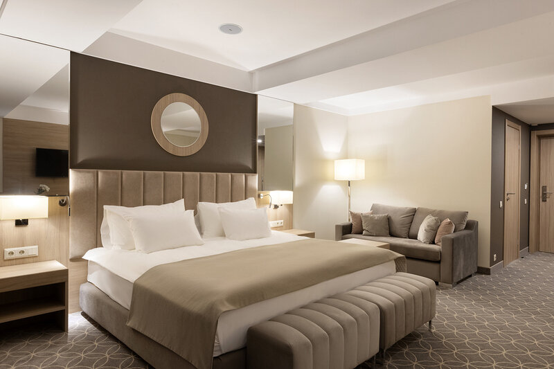 Junior Suite 2-местный (с балконом)