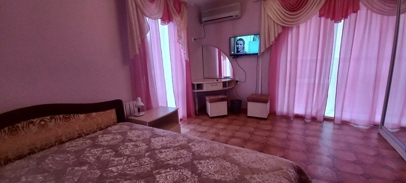 Коттедж 4-местный 3-комнатный (3 категория)