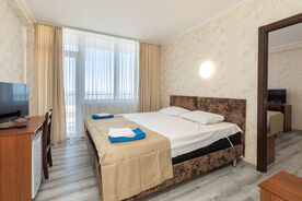 Семейный 4-местный 2-комнатный, Отель Очамчира, Очамчыра