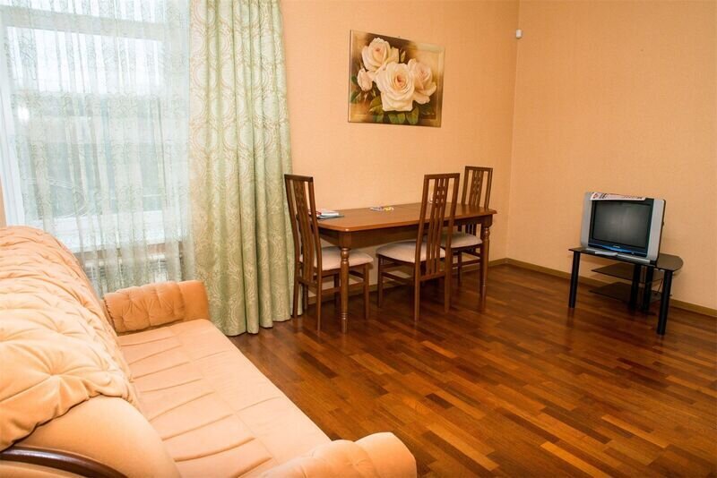 Люкс 4-местный 2-комнатный