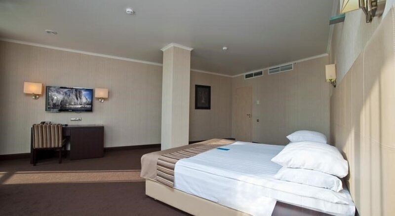 Люкс 2-местный 2-комнатный (4* корпус № 3)